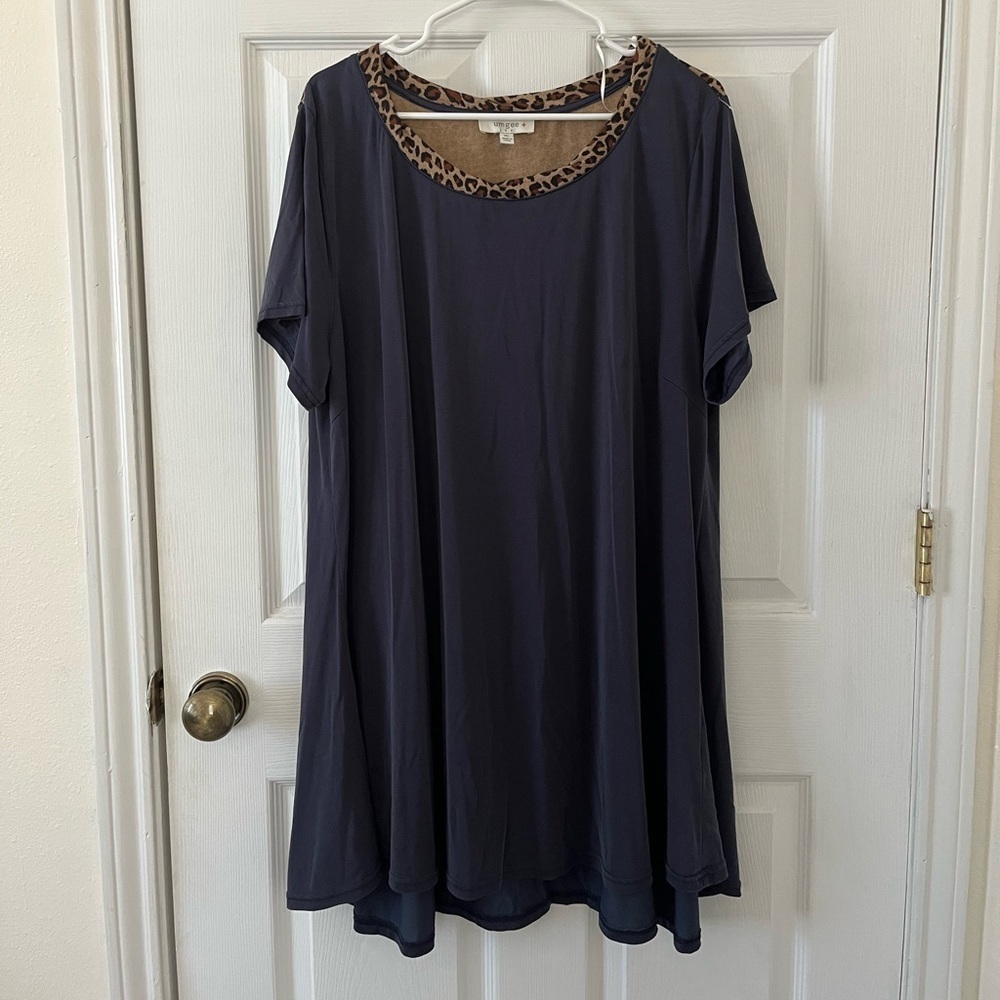 Umgee DressTop with Leopard Accent